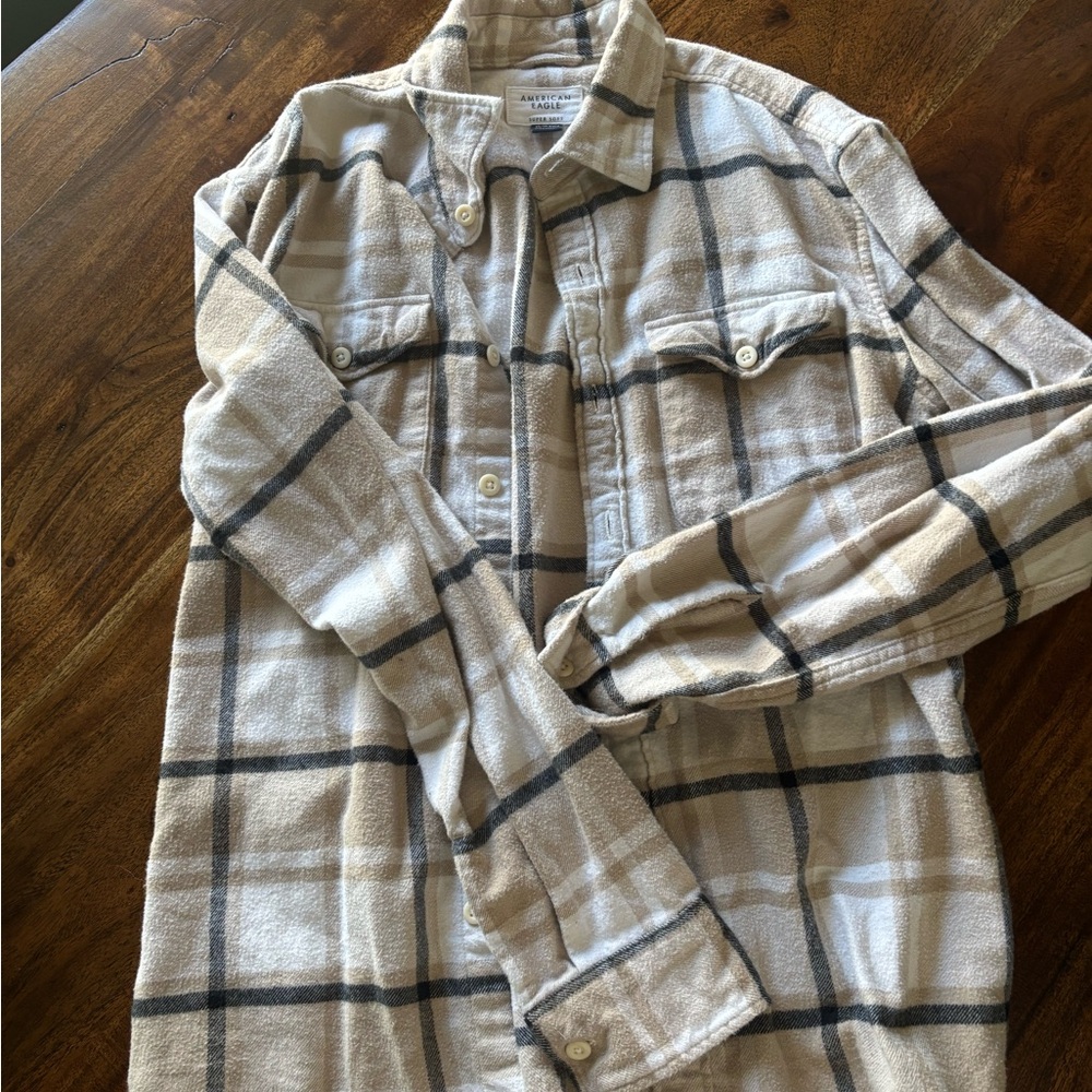 American Eagle Outfitters Beige and Black Plaid Shirt Jacket